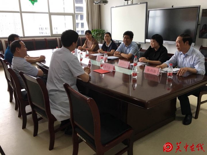 【关中在线】渭南市副市长吕培明看望慰问优秀科技工作者