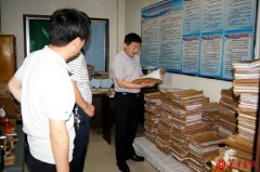 陕西高院办公室副主任冯涛一行到旬邑法院调研指导档案管理工作