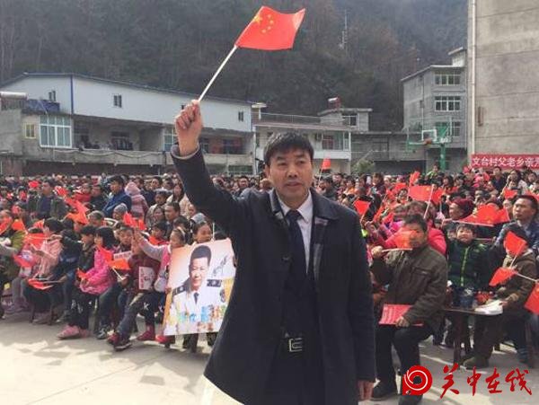 茉莉爱心公益联盟志愿者与紫阳白鹤小学师生共庆儿童节
