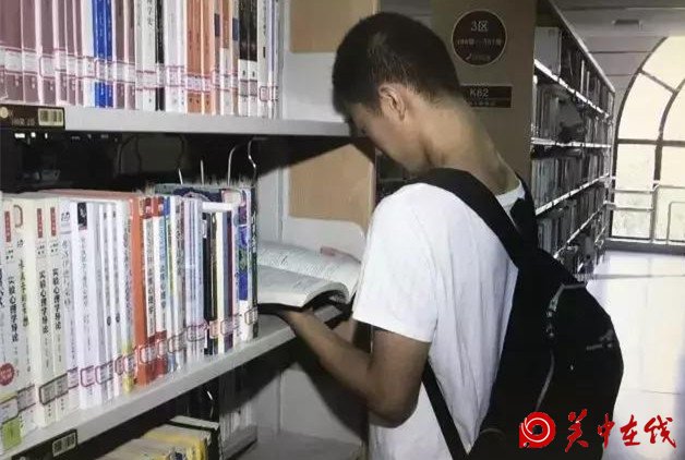 古城西安持续高温 避暑纳凉点备受青睐