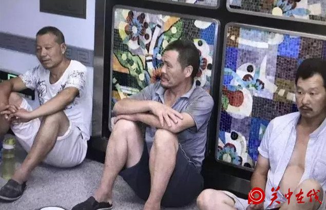 古城西安持续高温 避暑纳凉点备受青睐