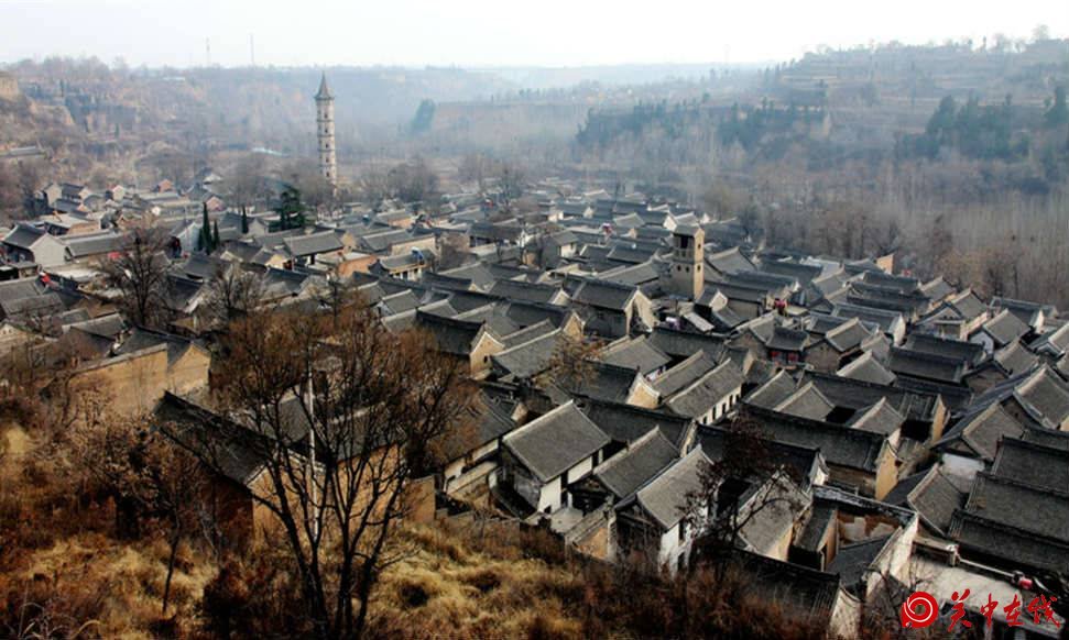 韩城市</p><p>　　隋开皇十八年(公元589年)始置韩城县，因原为韩侯封国故名，肃宗乾元元年(758)，改为夏阳，五代复名韩城县，沿用至今，1983年改设韩城市。
