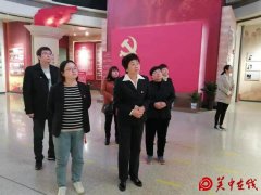 渭南高新区统计局参观《奋斗之路——“不忘初心、牢记使命”主题教育展》