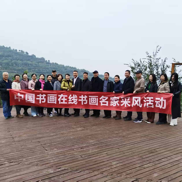 塬上墨香暖重阳：老中青三代同堂挥毫，40幅佳作赠乡亲