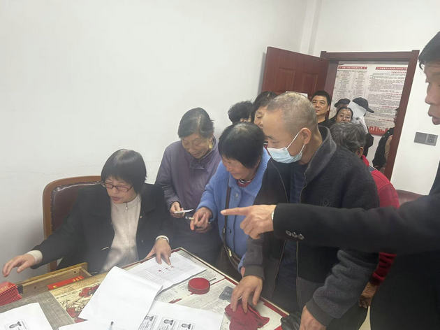 “重阳敬老情，曙光暖人心” ——渭南市临渭区人民街道曙光村开