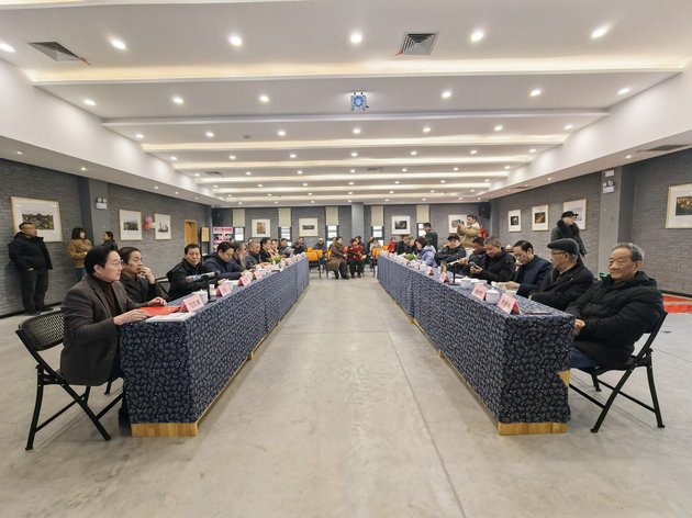 伴母黄河万里行，浓笔重彩续乡愁 ——习志勇《九曲印记》读书分